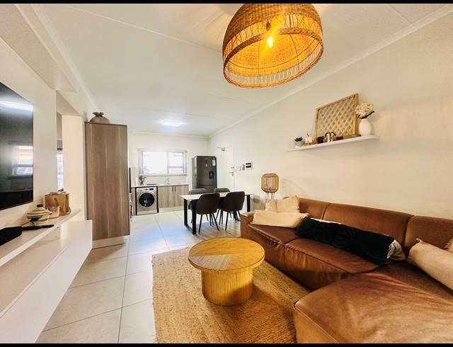 2 BEDROOM APARTMENT TO LET IN NORTH RIDING